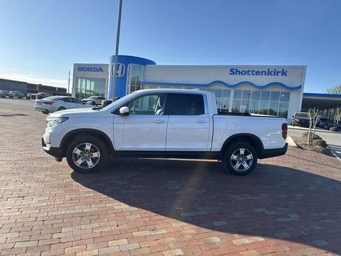 Used 2024 Honda Ridgeline RTL image 3