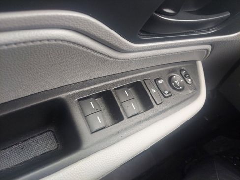 Used 2019 Honda Odyssey EX image 14
