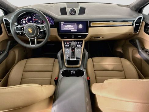 Used 2023 Porsche Cayenne Coupe AWD/4WD image 13