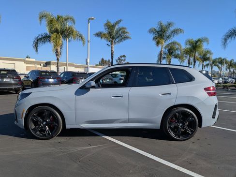 Used 2025 BMW X3 xDrive30i w/ Premium Package image 7