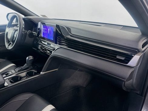 Used 2025 Toyota Camry SE FWD image 28