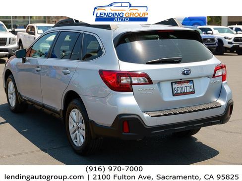 Used 2018 Subaru Outback 2.5i Premium image 6