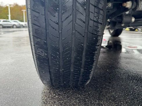 Used 2022 Jeep Gladiator Overland w/ Cold Weather Group image 26