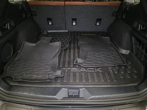 Used 2021 Subaru Outback Touring image 12