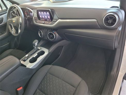 Used 2022 Chevrolet Blazer LT image 15
