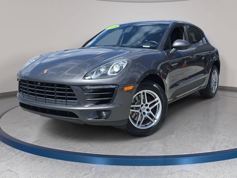 Used 2018 Porsche Macan AWD/4WD image 1