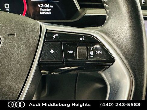 Used 2021 Audi e-tron Premium Plus w/ Premium Plus Package image 21