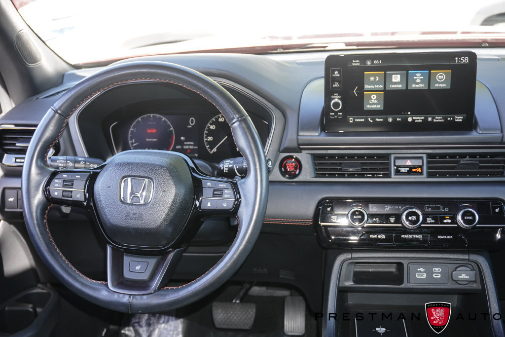 Used 2023 Honda Pilot TrailSport image 2