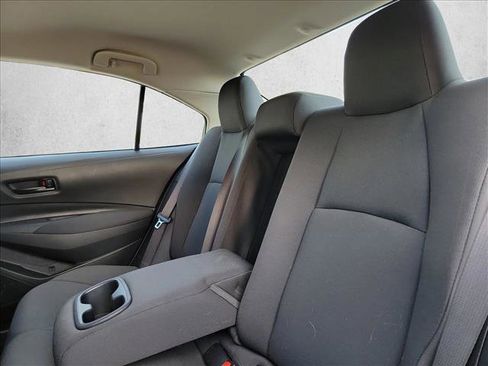 Used 2023 Toyota Corolla LE FWD image 11