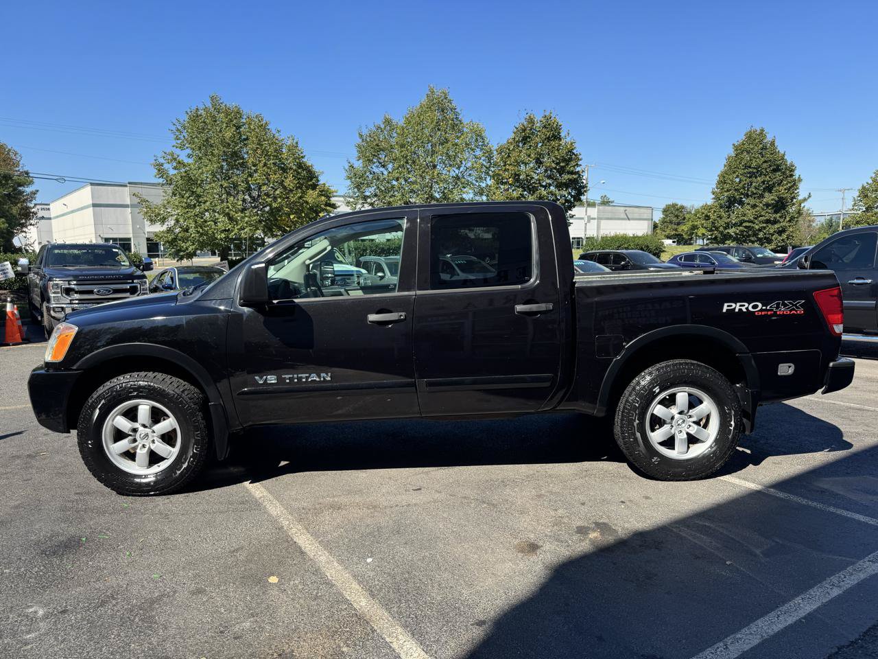 Used 2011 Nissan Titan PRO-4X w/ Pro-4x Premium Utility Pkg AWD/4WD image 21