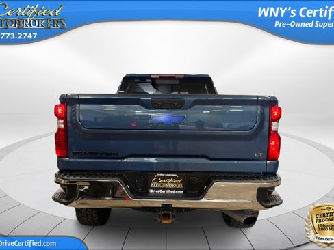 Used 2024 Chevrolet Silverado 2500 LT w/ Convenience Package AWD/4WD image 8