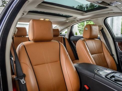 Used 2016 Jaguar XJ R-Sport AWD/4WD image 37