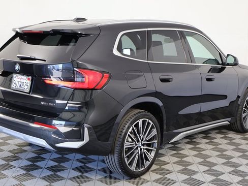 Used 2025 BMW X1 xDrive28i w/ Convenience Package AWD/4WD image 4