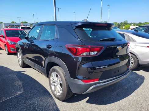Used 2023 Chevrolet TrailBlazer LS FWD image 6