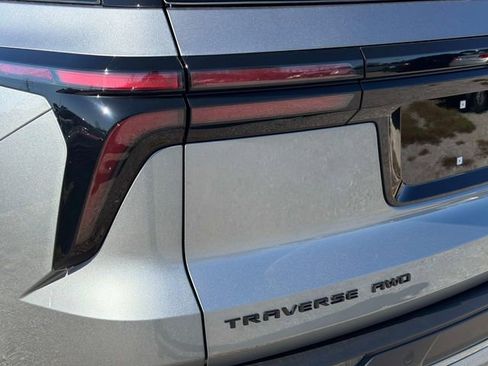 New 2026 Chevrolet Traverse Z71 w/ Enhanced Driving Package image 12
