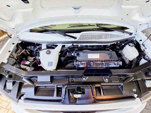 Used 2025 GMC Savana 2500 w/ Driver Convenience Package image 57