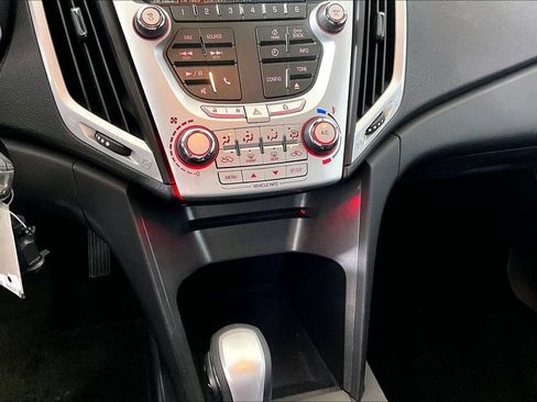 Used 2015 GMC Terrain SLE FWD image 25