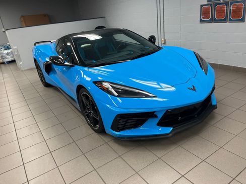 Used 2021 Chevrolet Corvette Stingray Premium Conv w/ Z51 Performance Package RWD image 22