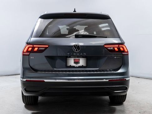 Used 2022 Volkswagen Tiguan SE AWD/4WD image 6