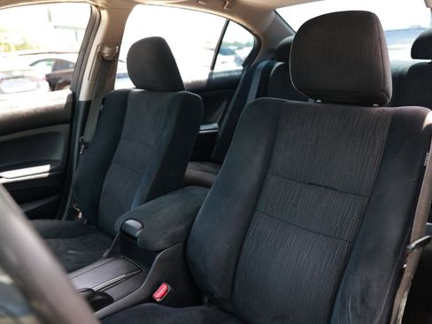 Used 2012 Honda Accord LX image 6