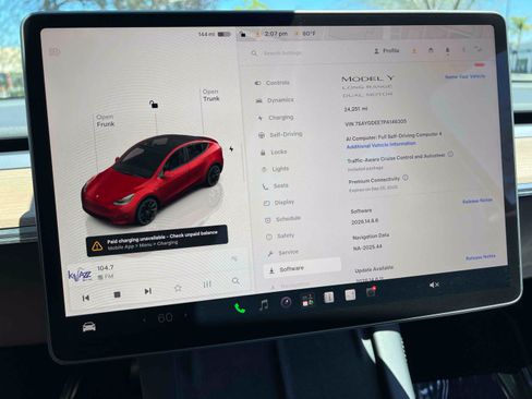 Used 2023 Tesla Model Y Long Range AWD/4WD image 9
