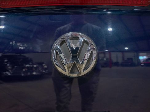 Used 2001 Volkswagen Cabrio GLS image 35