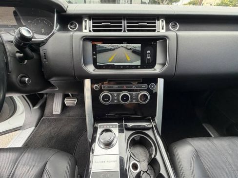 Used 2017 Land Rover Range Rover Supercharged AWD/4WD image 16