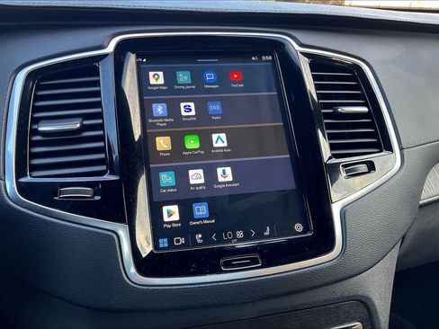 Used 2023 Volvo XC90 T8 Ultimate w/ Lounge Package image 39