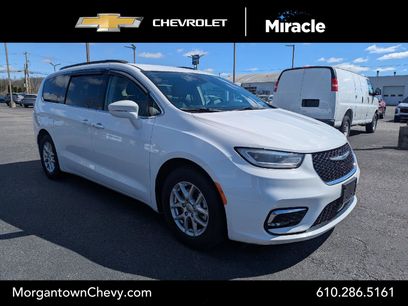 Used 2022 Chrysler Pacifica Touring-L