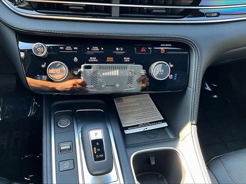 Used 2025 INFINITI QX60 Luxe w/ Black Edition image 32