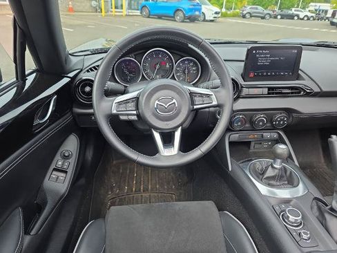 Used 2023 MAZDA MX-5 Miata Club w/ Brembo/BBS Recaro Package RWD image 6