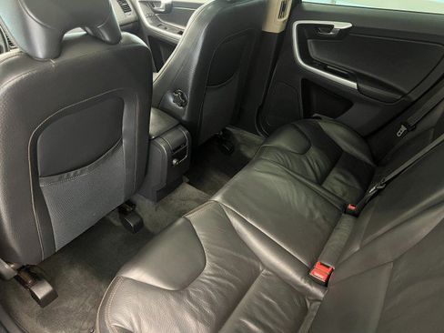 Used 2012 Volvo XC60 3.2 FWD image 28