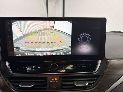 Used 2023 Nissan Altima 2.5 SV w/ SV Premium Package image 29