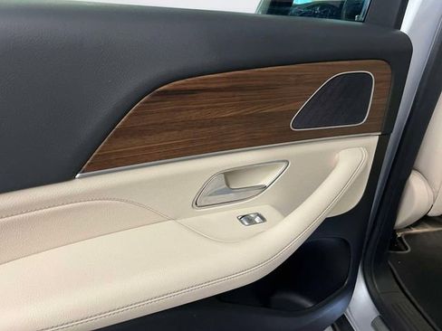 Certified 2024 Mercedes-Benz GLE 350 4MATIC image 11