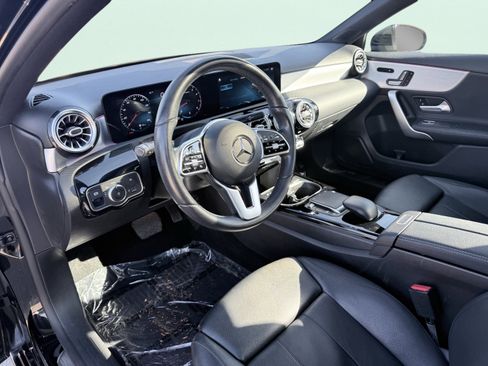 Used 2021 Mercedes-Benz A 220 image 15