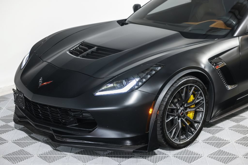 Used 2016 Chevrolet Corvette Z06 w/ 3LZ Preferred Equipment Group RWD image 25