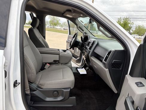 Used 2016 Ford F150 XLT w/ Equipment Group 301A Mid image 10