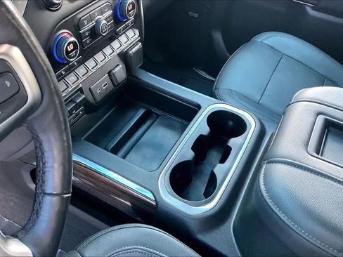Used 2021 Chevrolet Silverado 1500 LT Trail Boss w/ Convenience Package II AWD/4WD image 17