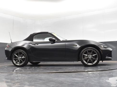 Used 2019 MAZDA MX-5 Miata Grand Touring RWD image 23