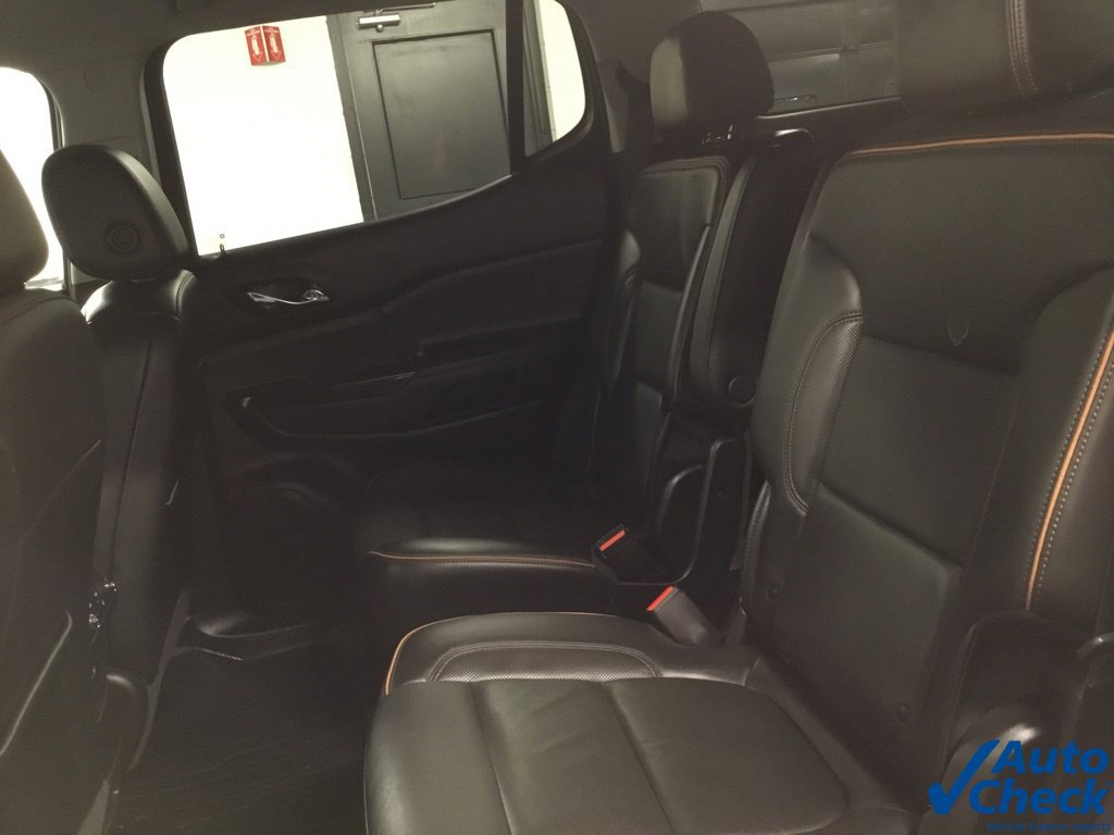 Used 2022 GMC Acadia AT4 w/ Technology Package AWD/4WD image 31