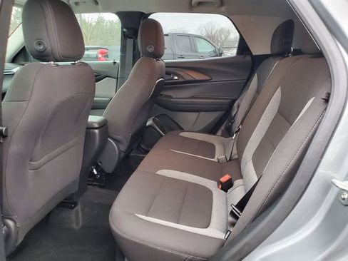 Used 2025 Chevrolet TrailBlazer LT w/ LT Cold Weather Package image 13