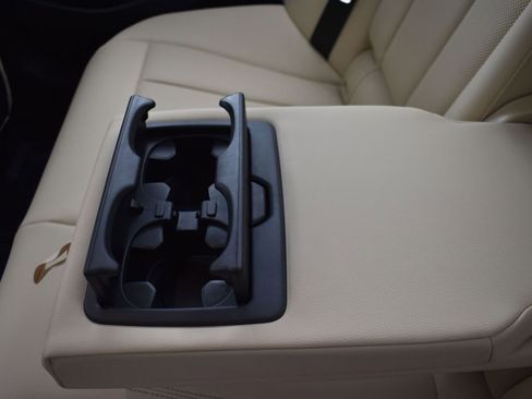 Certified 2025 BMW 330i Sedan w/ Premium Package image 17