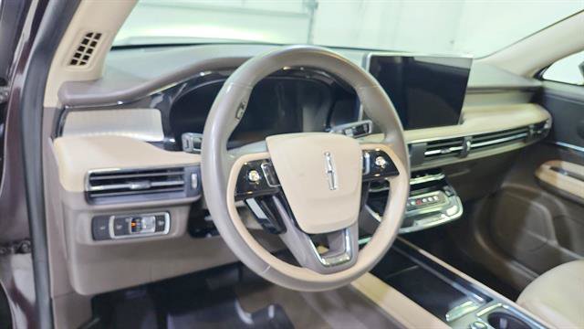 Used 2023 Lincoln Corsair FWD image 18