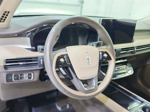 Used 2023 Lincoln Corsair FWD image 18