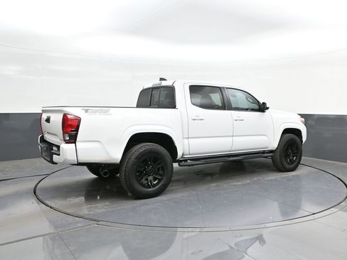 Used 2020 Toyota Tacoma SR w/ SR Convenience Package RWD image 15