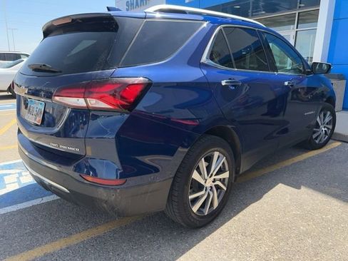 Used 2023 Chevrolet Equinox Premier AWD/4WD image 2