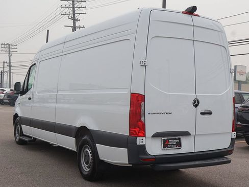 Used 2024 Mercedes-Benz eSprinter 170 Cargo image 6