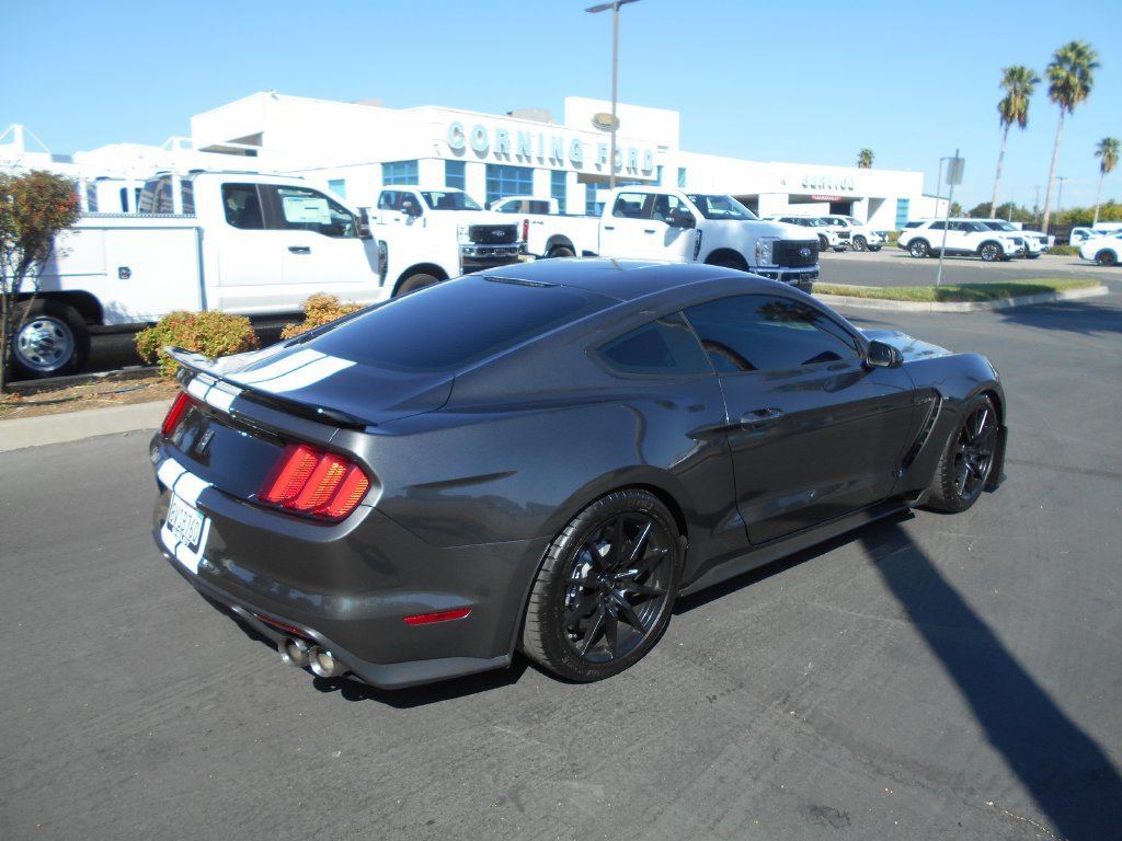 Used 2016 Ford Mustang Shelby GT350 w/ Track Package RWD image 4