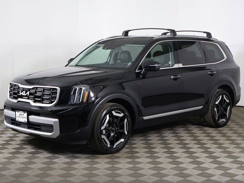 Used 2025 Kia Telluride S image 10