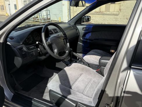 Used 1998 Nissan Maxima GXE FWD image 36